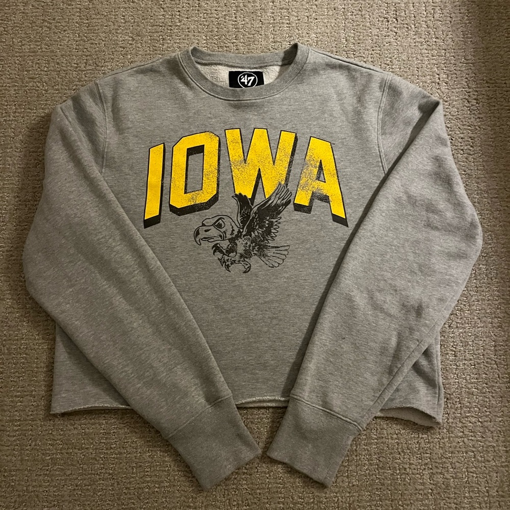 ‘47 Iowa Hawkeyes Women’s M Cropped Sweatshirt